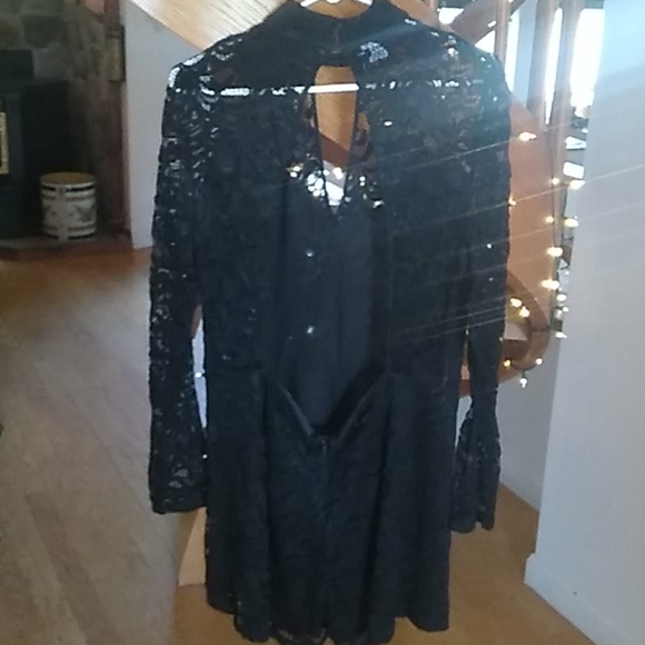 Bebe - Picture 2 of 3